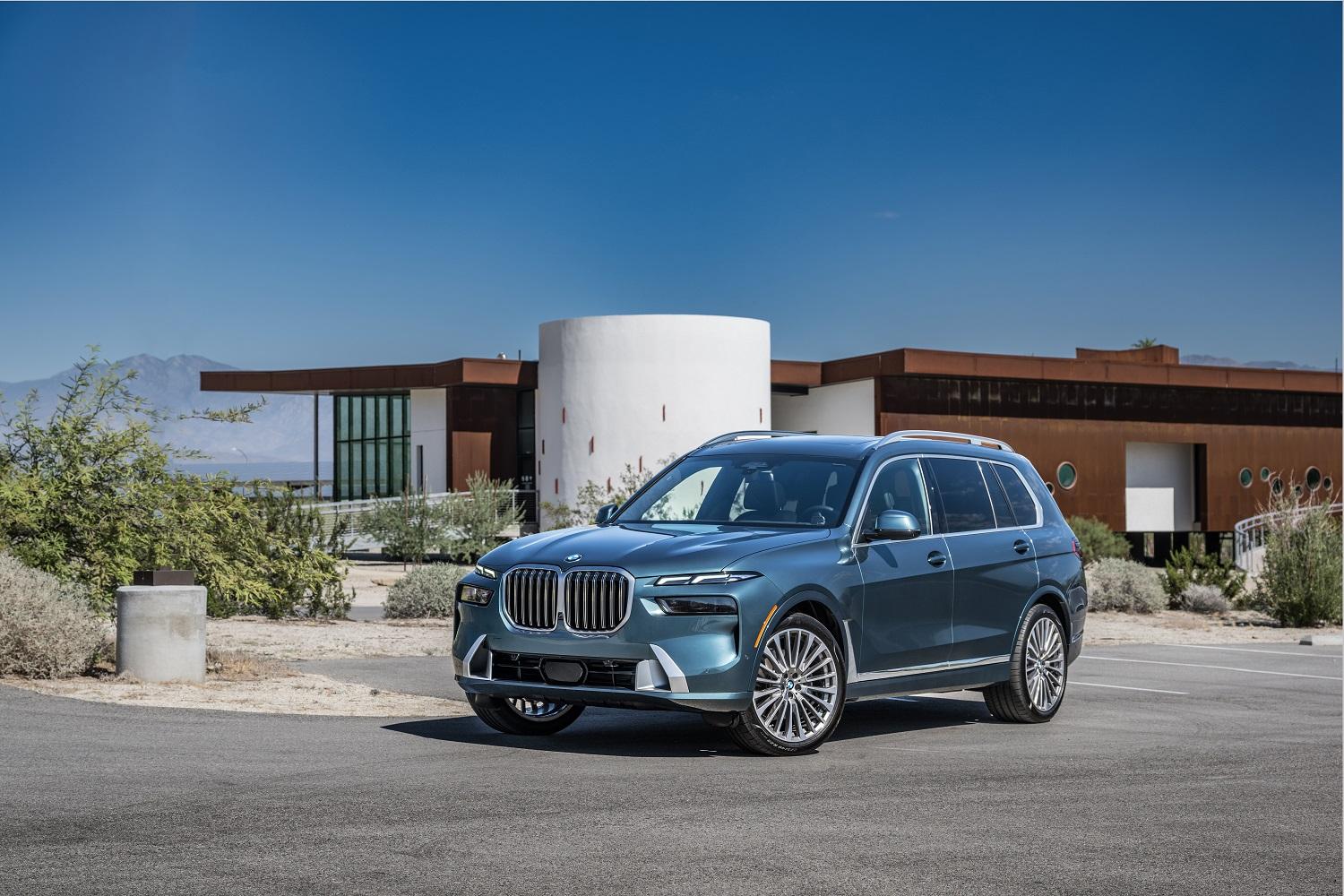 P90486496 highRes the new bmw x7 on lo BMW X7